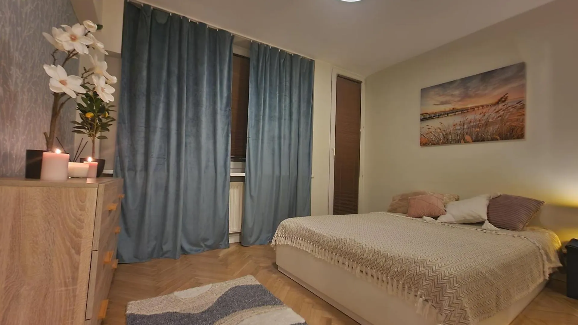 Chmielna Str Apartment Warsaw