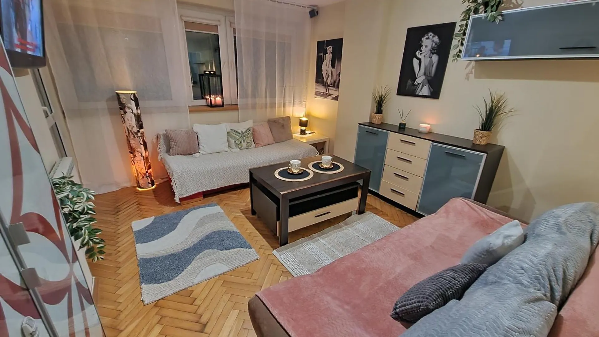 Chmielna Str Apartment Warsaw